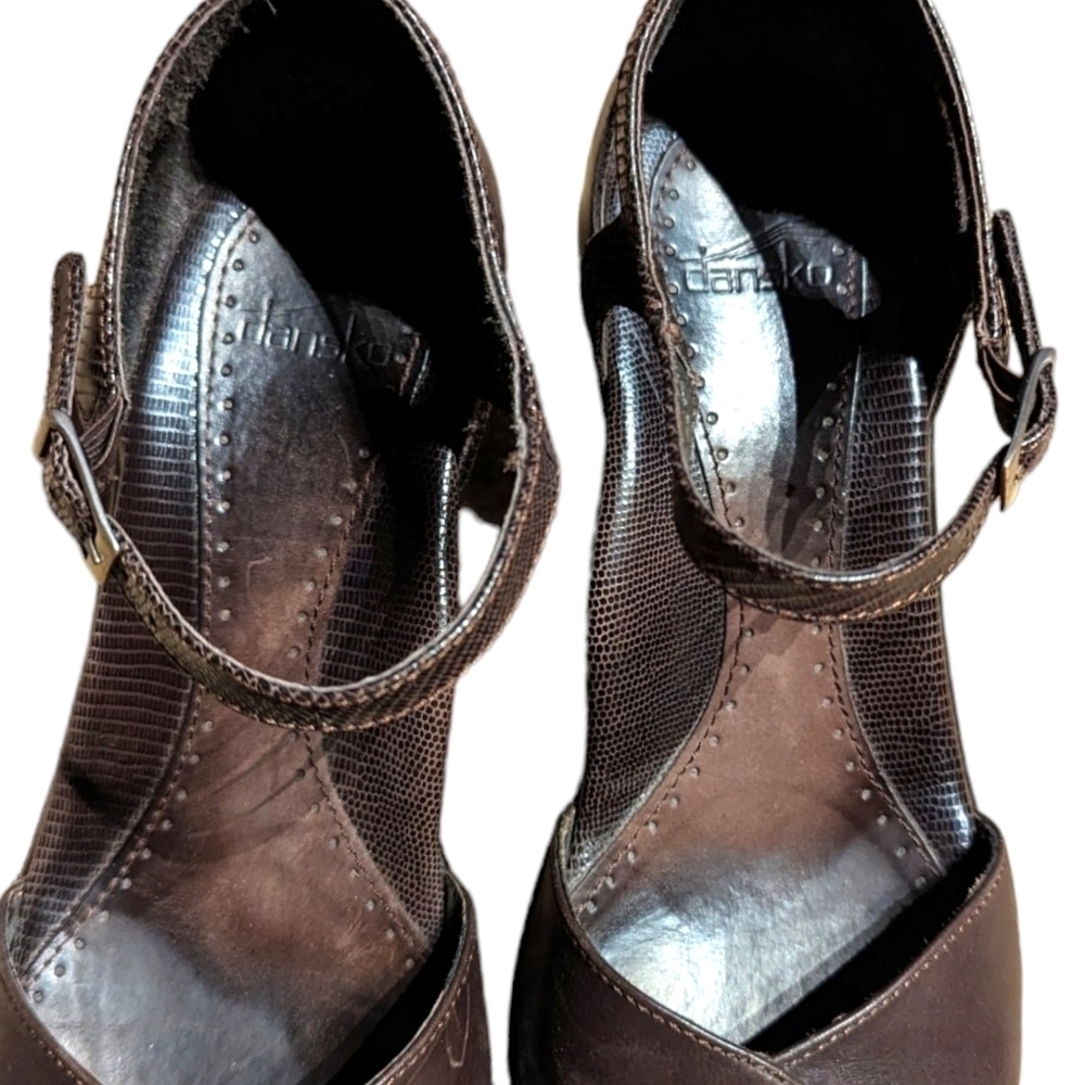 Dansko Roxy Brown Leather Mary Jane Pump with Snake Print Accent (EU 38 / US 8) - Picture 4 of 9